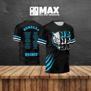 Camiseta premium NONO ANO Fator de proteção solar UV 50+ é um tratamento aplicado no acabamento do tecido que protege a pele dos efeitos nocivos dos raios UV-A e UV-B. Este tratamento permanece no produto por toda sua vida útil, mesmo após várias lavagens.  Personalizado TECIDO DRY PLUS UV 50 Premium Nome do formando GRATUITO