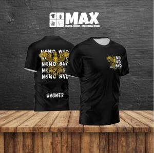 Camiseta premium NONO ANO Fator de proteção solar UV 50+ é um tratamento aplicado no acabamento do tecido que protege a pele dos efeitos nocivos dos raios UV-A e UV-B. Este tratamento permanece no produto por toda sua vida útil, mesmo após várias lavagens.  Personalizado TECIDO DRY PLUS UV 50 Premium Nome do formando GRATUITO