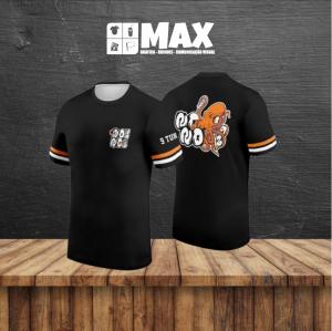 Camiseta premium NONO ANO Fator de proteção solar UV 50+ é um tratamento aplicado no acabamento do tecido que protege a pele dos efeitos nocivos dos raios UV-A e UV-B. Este tratamento permanece no produto por toda sua vida útil, mesmo após várias lavagens.  Personalizado TECIDO DRY PLUS UV 50 Premium Nome do formando GRATUITO