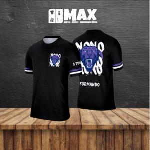Camiseta premium NONO ANO Fator de proteção solar UV 50+ é um tratamento aplicado no acabamento do tecido que protege a pele dos efeitos nocivos dos raios UV-A e UV-B. Este tratamento permanece no produto por toda sua vida útil, mesmo após várias lavagens.  Personalizado TECIDO DRY PLUS UV 50 Premium Nome do formando GRATUITO