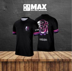 Camiseta premium NONO ANO Fator de proteção solar UV 50+ é um tratamento aplicado no acabamento do tecido que protege a pele dos efeitos nocivos dos raios UV-A e UV-B. Este tratamento permanece no produto por toda sua vida útil, mesmo após várias lavagens.  Personalizado TECIDO DRY PLUS UV 50 Premium Nome do formando GRATUITO